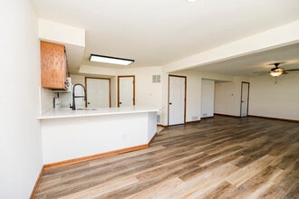 13 Yorkshire Dr in Columbia, MO - Building Photo - Building Photo