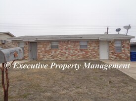 406 Sunset Ln in Copperas Cove, TX - Building Photo