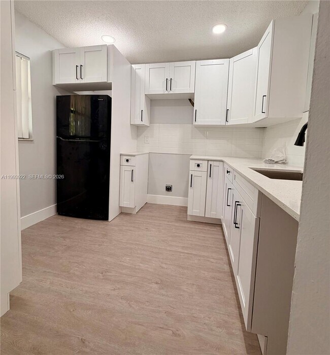 4286 NW 114th Terrace in Coral Springs, FL - Building Photo - Building Photo