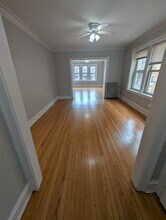 3438 W Foster Ave, Unit 3442-1S in Chicago, IL - Building Photo - Building Photo