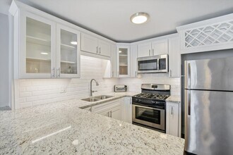 545 N Dearborn St, Unit 2209 in Chicago, IL - Foto de edificio - Building Photo