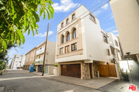 6209 Ocean Front Walk in Los Angeles, CA - Building Photo - Building Photo