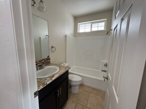 558 Wedge Ln in Fernley, NV - Building Photo - Building Photo