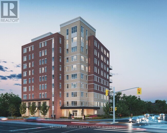 353-353 Gardner St