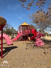 18214 Manera Wy in Edmond, OK - Foto de edificio - Building Photo