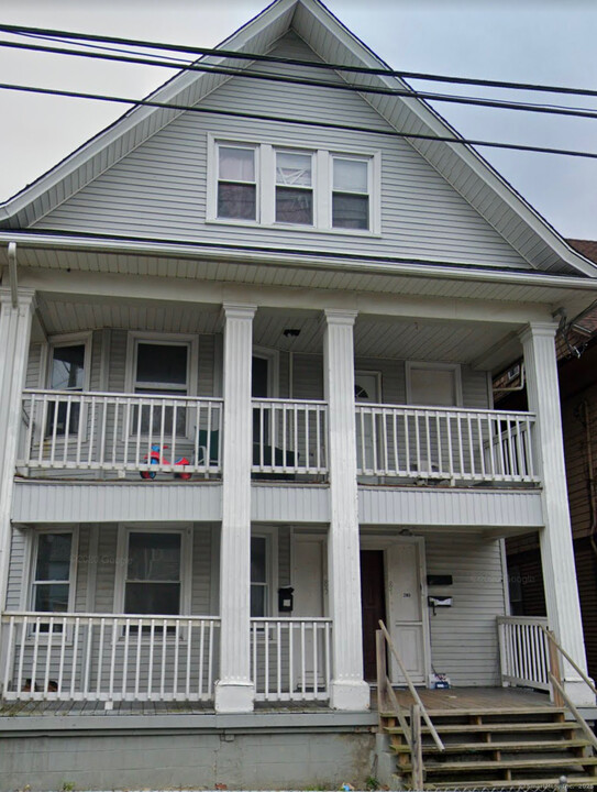 85 James St in Bridgeport, CT - Foto de edificio