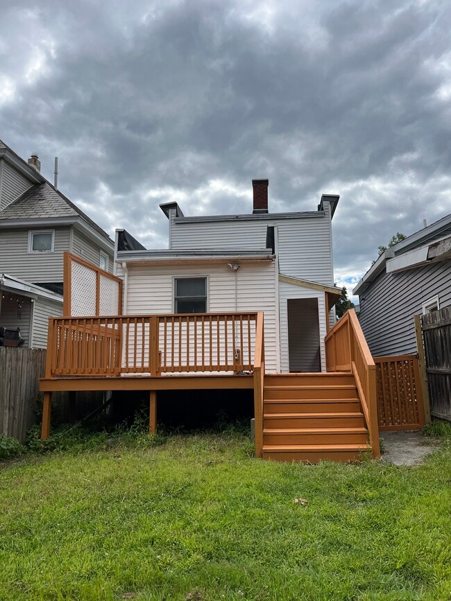 9 Cherry St in Glens Falls, NY - Building Photo - Building Photo