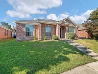 3208 Ash Ln in McKinney, TX - Foto de edificio - Building Photo