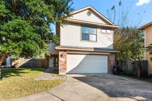 10241 Azalea Village Dr in Houston, TX - Building Photo