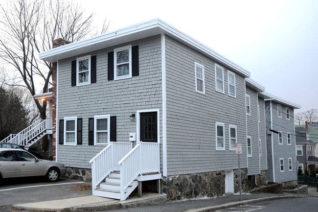 17 Pickett St in Marblehead, MA - Building Photo - Building Photo