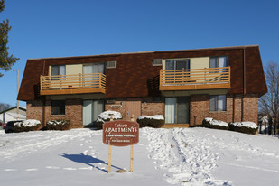 Talcott Apartments in Fort Atkinson, WI - Foto de edificio - Building Photo