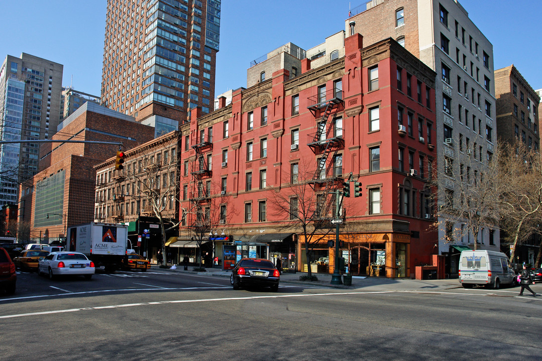 190-198 Columbus Ave in New York, NY - Foto de edificio