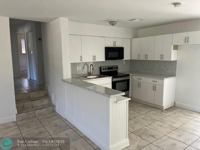 1451 SW 46th Ave in Fort Lauderdale, FL - Building Photo - Building Photo