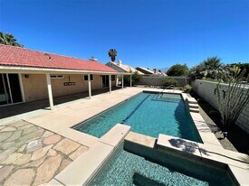 30399 Sterling Rd in Cathedral City, CA - Building Photo