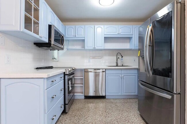 property at 3414 Poinsettia Ave