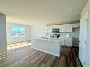 7809 N 169th St in Bennington, NE - Building Photo - Building Photo