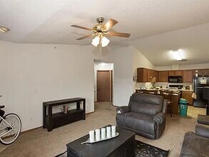 627 Kimberlite St in Tiffin, IA - Building Photo - Building Photo