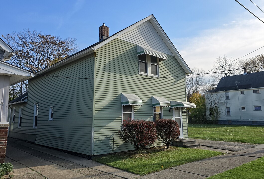 3607 W 46th St in Cleveland, OH - Building Photo