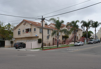 4002-4006 Normal Ave in San Diego, CA - Foto de edificio - Building Photo