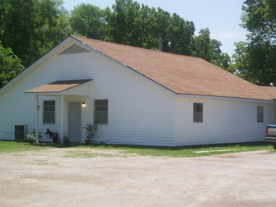 306 N Bradley Ave in Caney, KS - Building Photo - Building Photo