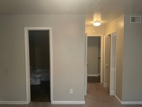 Cal West in Dallas, TX - Building Photo - Building Photo