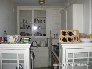 1615 Commonwealth Ave, Unit 16 in Boston, MA - Building Photo - Building Photo