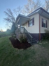 509 E Forrest St in Lafollette, TN - Building Photo - Building Photo