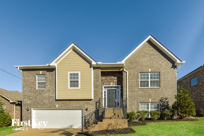 425 Chinook Dr in Nashville, TN - Building Photo