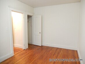 231-235 Park Dr in Boston, MA - Building Photo - Building Photo