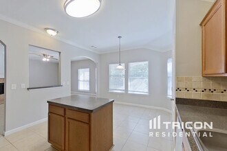 114 Jordan Dr in Red Oak, TX - Building Photo - Building Photo