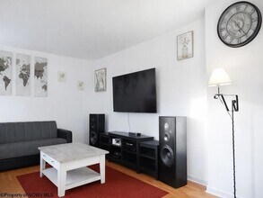 1340 Headlee Ave in Morgantown, WV - Foto de edificio - Building Photo