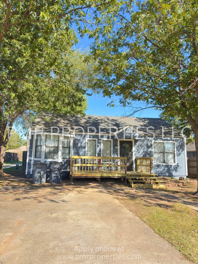property at 1405 NW Columbia Ave