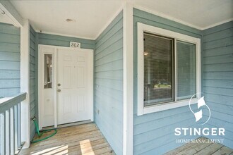 202 Battery Ln in Beaufort, SC - Building Photo - Building Photo