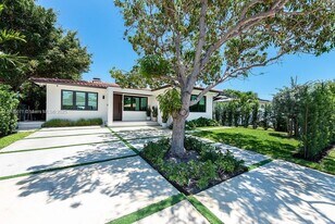 8959 Abbott Ave in Surfside, FL - Building Photo