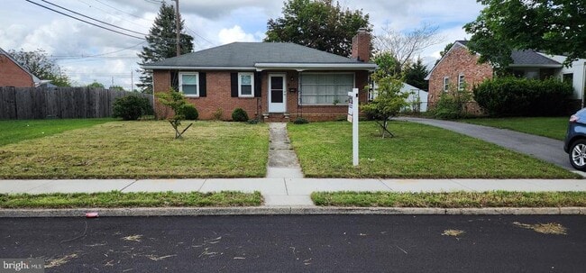 property at 842 Noland Dr