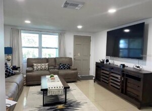 5648 Casino Dr in Holiday, FL - Building Photo - Building Photo