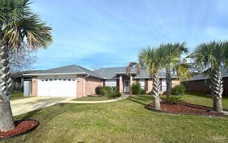 9104 Sebring Dr in Pensacola, FL - Building Photo