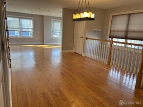 112 N Broadway in South Amboy, NJ - Building Photo - Building Photo