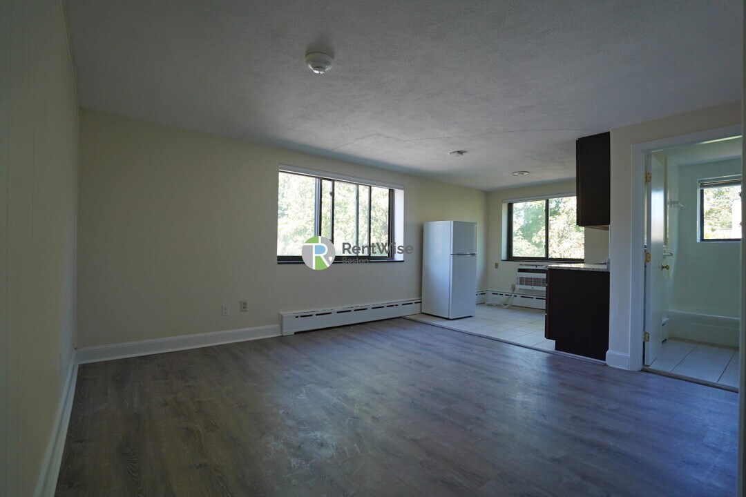 15 Chester St in Cambridge, MA - Building Photo