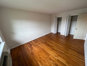 422 Plateau Ave, Unit P-2 in Fort Lee, NJ - Building Photo - Building Photo
