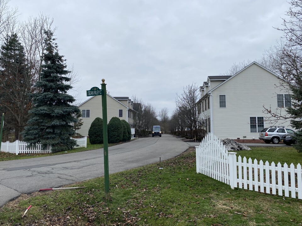 Millersport Garden Apartments in Getzville, NY - Foto de edificio