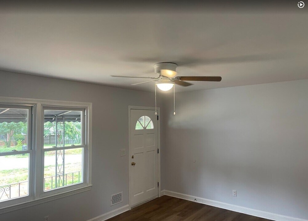 401 Morris St in Greenville, SC - Building Photo