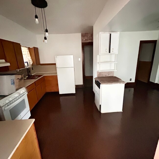 406 Chestnut St, Unit Apt 1