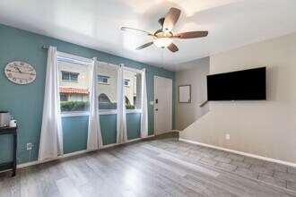 6909 E Osborn Rd in Scottsdale, AZ - Building Photo - Building Photo
