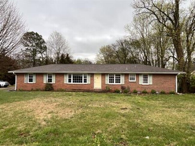property at 1207 SE Monte Sano Blvd