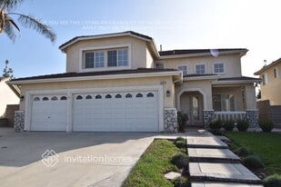 15067 Oak Spring Dr in Fontana, CA - Building Photo