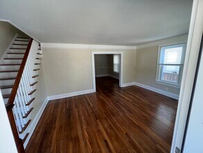 3727 Robin Hood Rd in Norfolk, VA - Building Photo - Building Photo