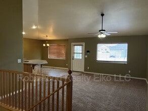 214 Brookwood Dr in Elko, NV - Building Photo - Building Photo
