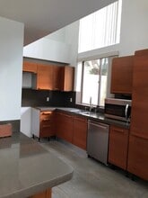 1243 Franklin St, Unit #A in Santa Monica, CA - Building Photo - Building Photo