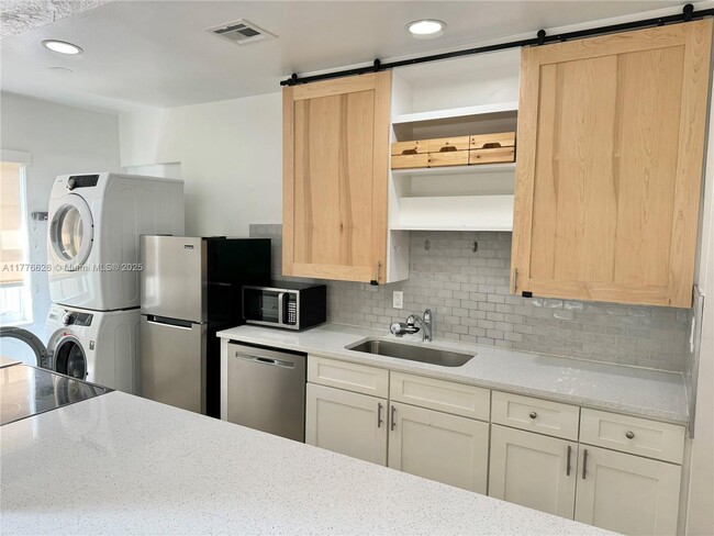 property at 406 SE 11th Ct